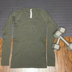 🍋Lulu Lemon Long Sleeve Top - lightweight